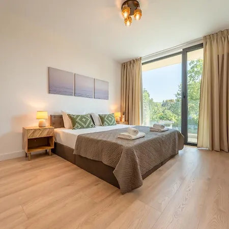 Апартамент Wonderful Azur Panorama Spa, Pool And Fitness